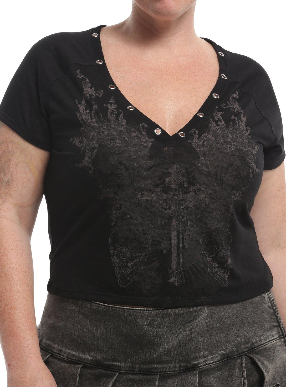 Social Collision Filigree Wing Grommet Crop Girls Top Plus Size