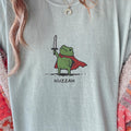 Huzzah Frog With Sword Tee | Funny DnD T-Shirt | Renaissance Faire Frog Gift