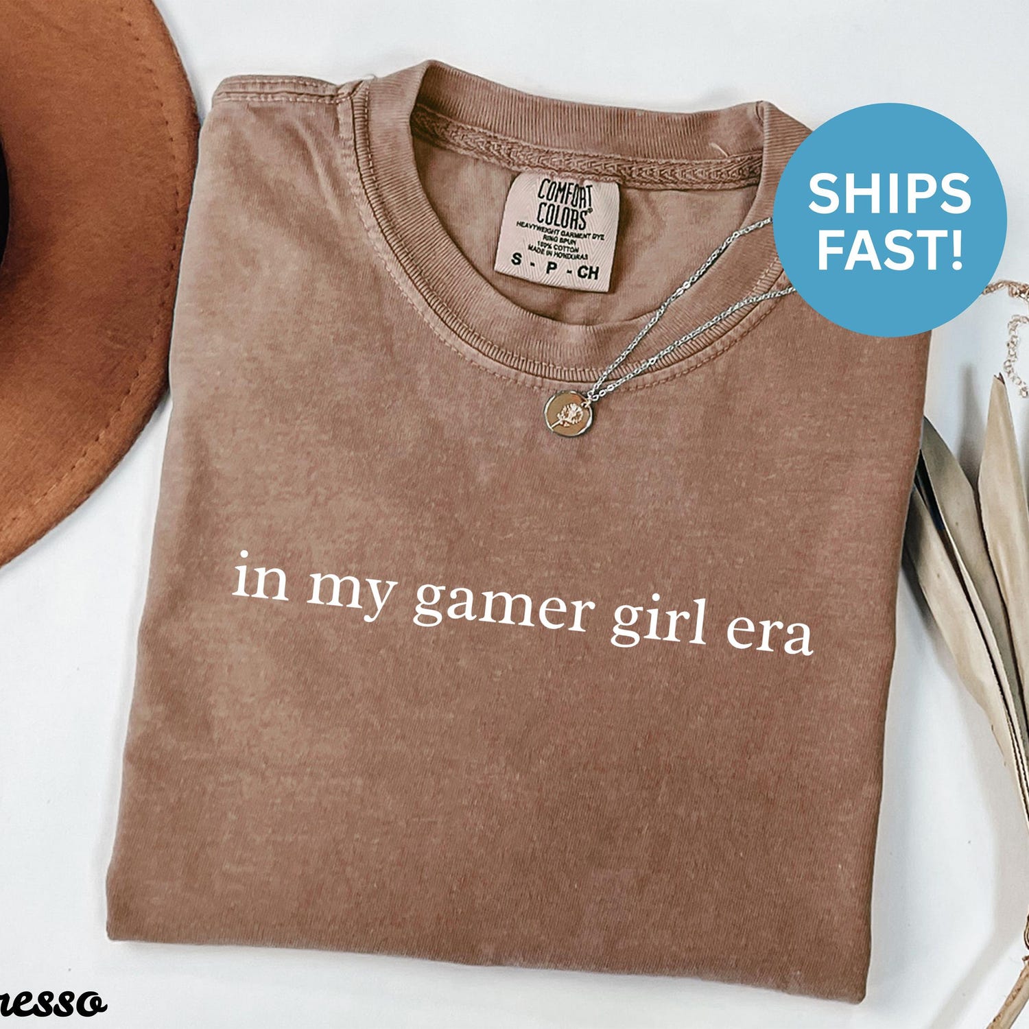 Gamer Girl Shirt | Funny Gaming Shirt | Retro Gamer T-Shirt | Gift For Gamers