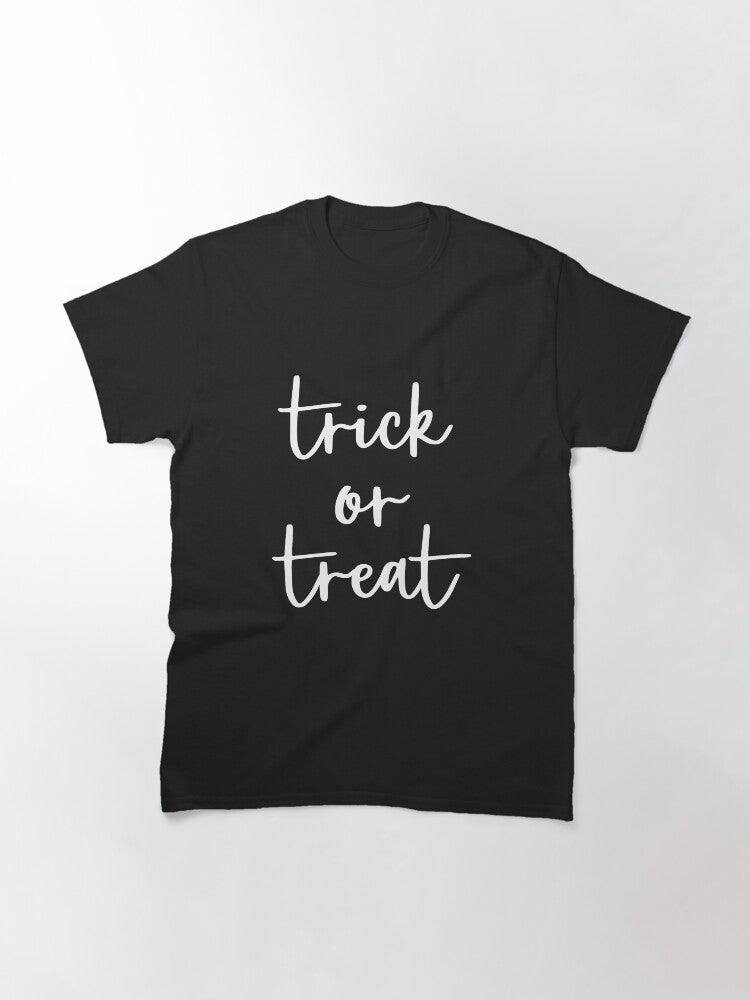 Trick Or Treat Halloween Mommy Classic T Shirt Minimal Style