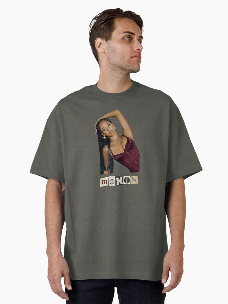 Manon :) Oversized T-Shirt